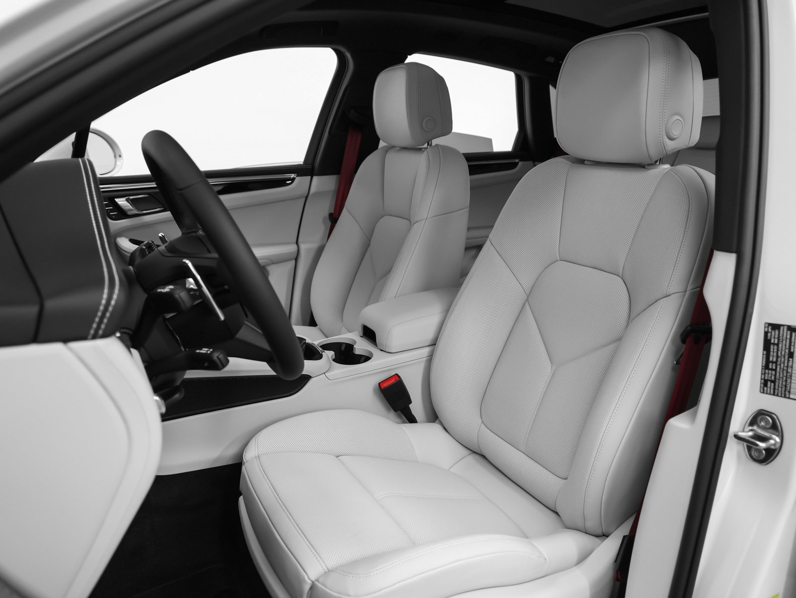 New 2026 Porsche Macan image 5
