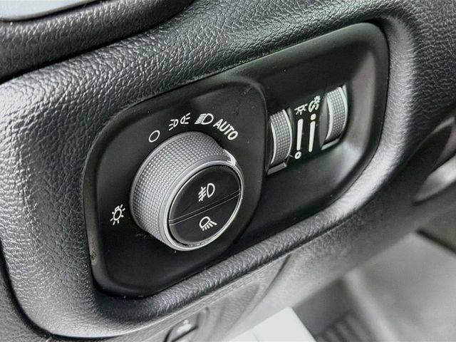 Used 2021 RAM 1500 Laramie AWD/4WD image 10