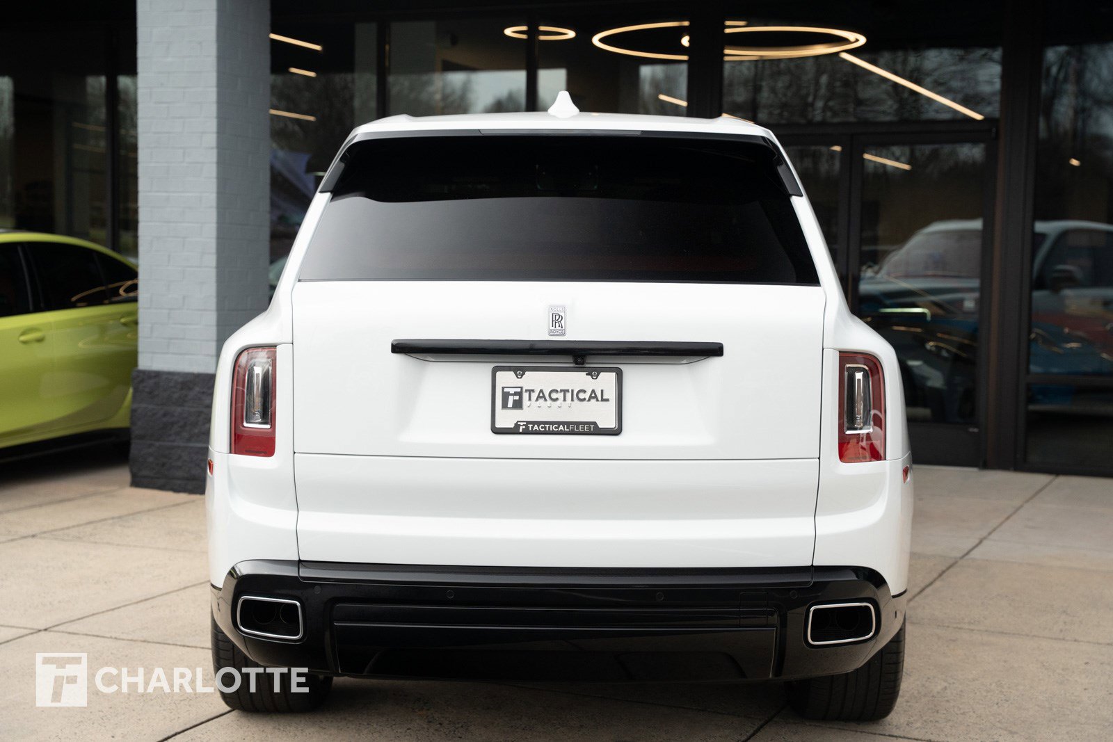 Used 2022 Rolls-Royce Cullinan image 16