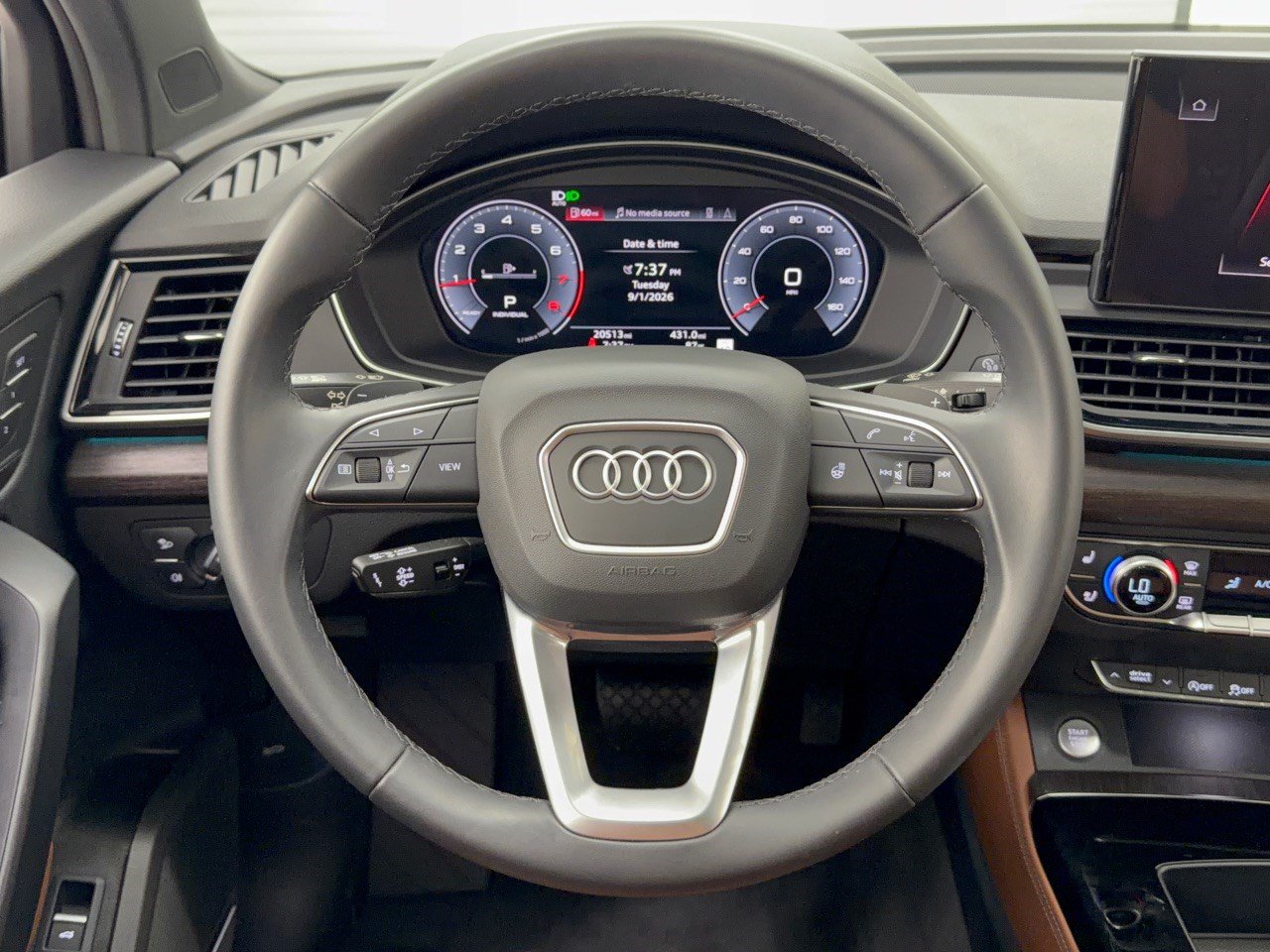 Used 2025 Audi Q5 2.0T Premium Plus AWD/4WD image 10