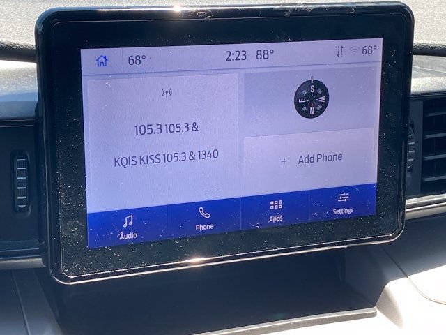 Used 2023 Ford Explorer XLT AWD/4WD image 14