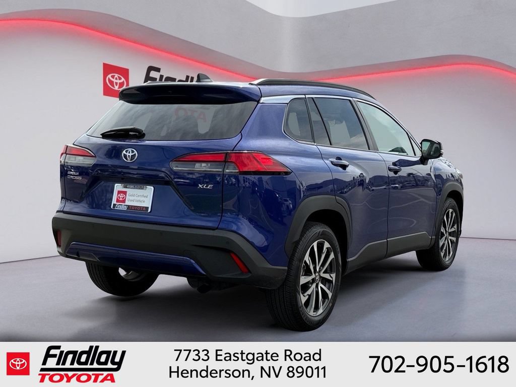 Certified 2025 Toyota Corolla Cross XLE FWD image 3