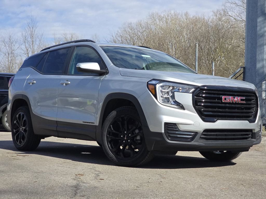 Used 2022 GMC Terrain SLE w/ Driver Convenience Package