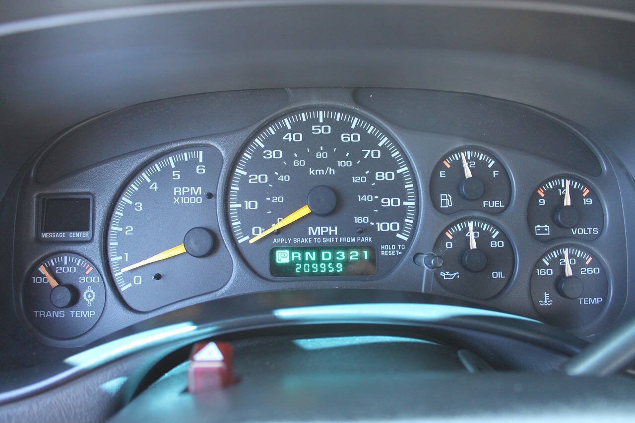 Used 1999 Chevrolet Silverado 2500 LS w/ Snow Plow Prep Pkg AWD/4WD image 36