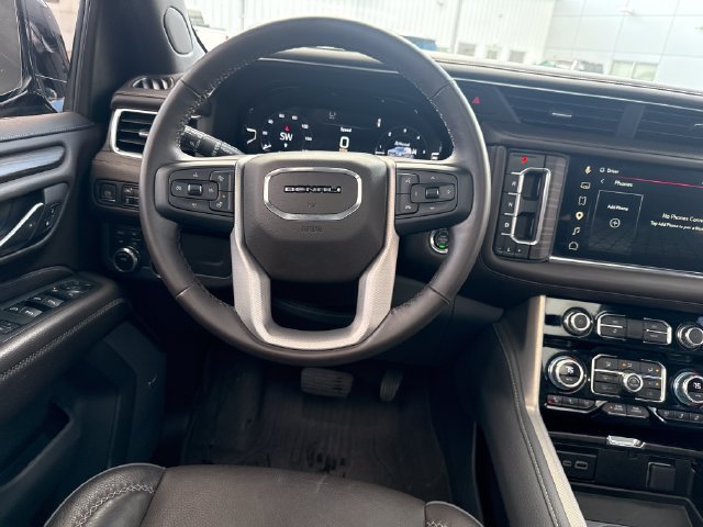 Used 2023 GMC Yukon XL Denali w/ LPO, Floor Liner Package AWD/4WD image 16