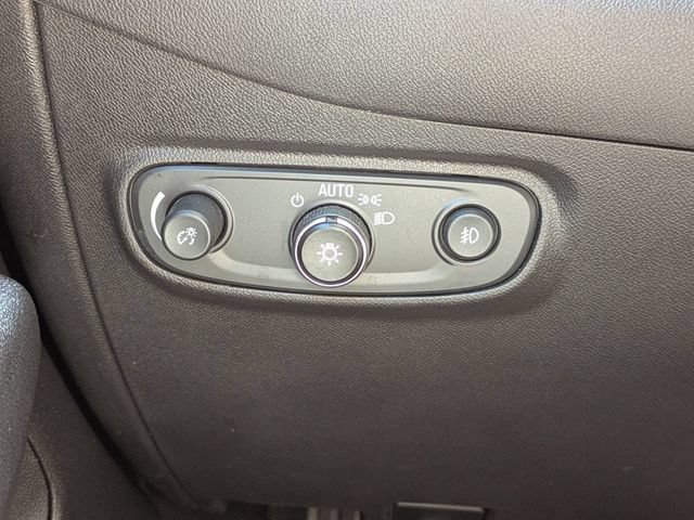 Used 2024 Chevrolet Equinox Premier FWD image 26