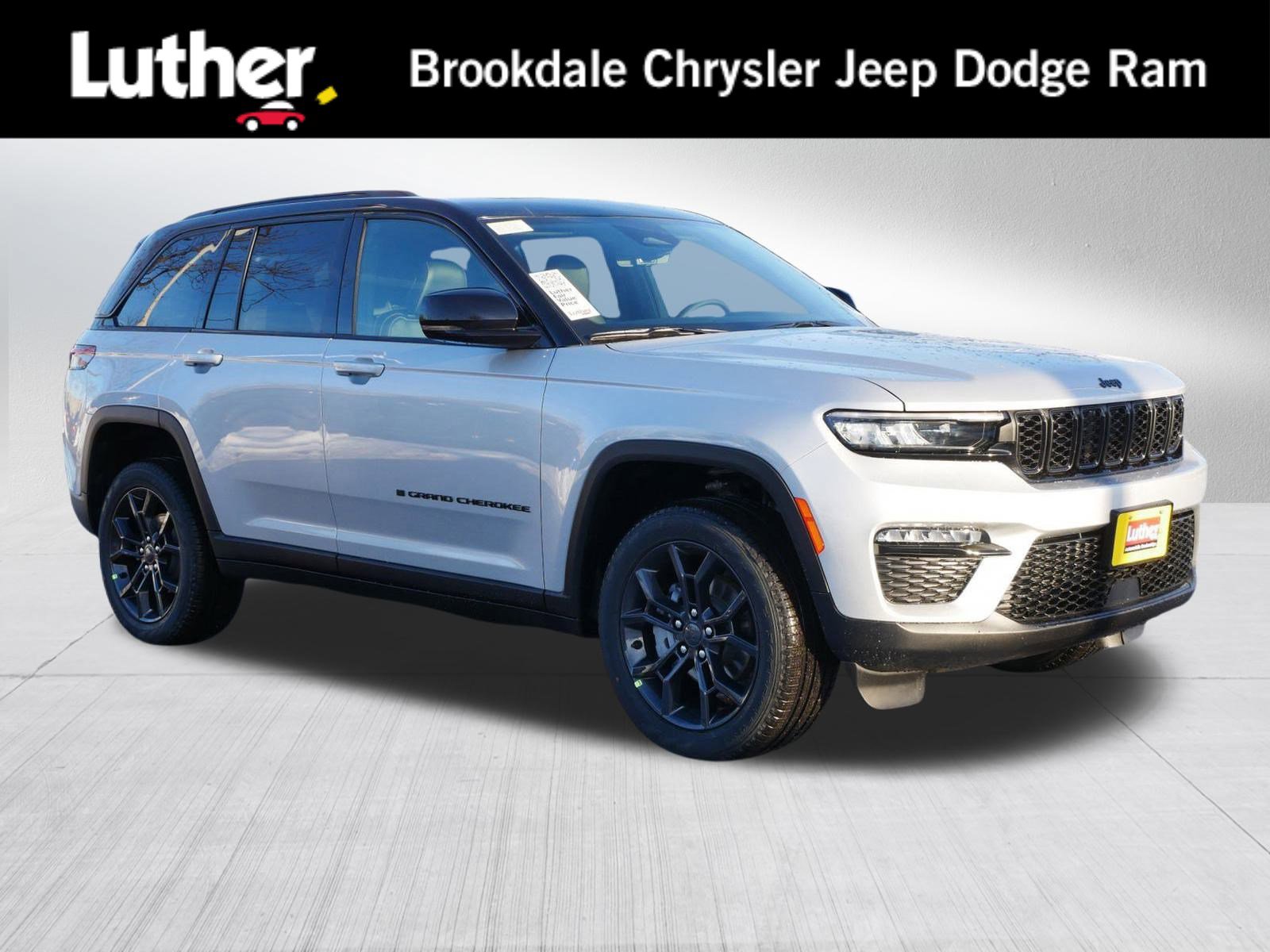 New 2025 Jeep Grand Cherokee Limited image 1