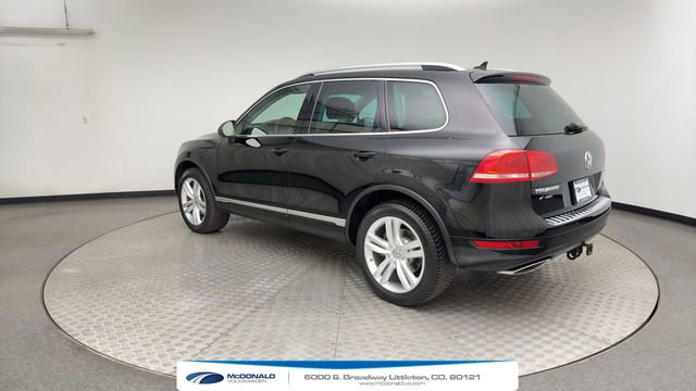 Used 2011 Volkswagen Touareg TDI AWD/4WD image 4
