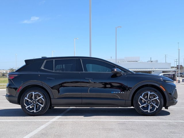 Used 2025 Chevrolet Equinox EV LT image 3