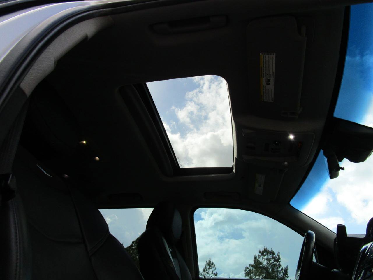Used 2020 Cadillac Escalade Luxury RWD image 31