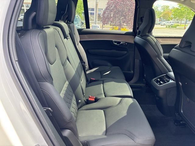 Used 2025 Volvo XC90 B6 Plus AWD/4WD image 14