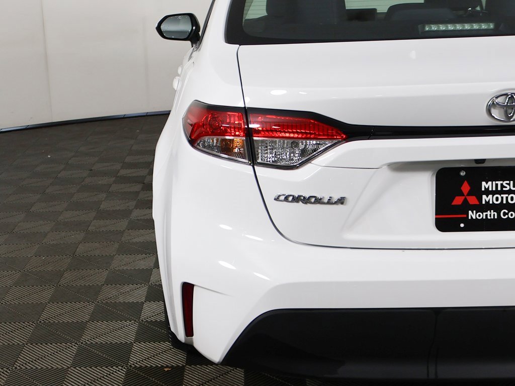 Used 2023 Toyota Corolla LE image 12