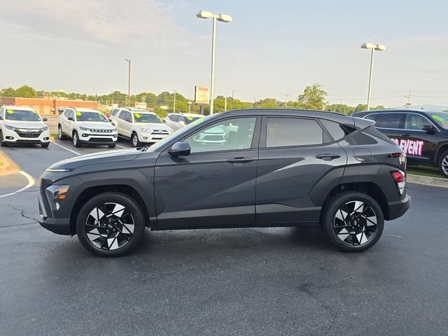 Used 2024 Hyundai Kona SEL AWD/4WD image 6