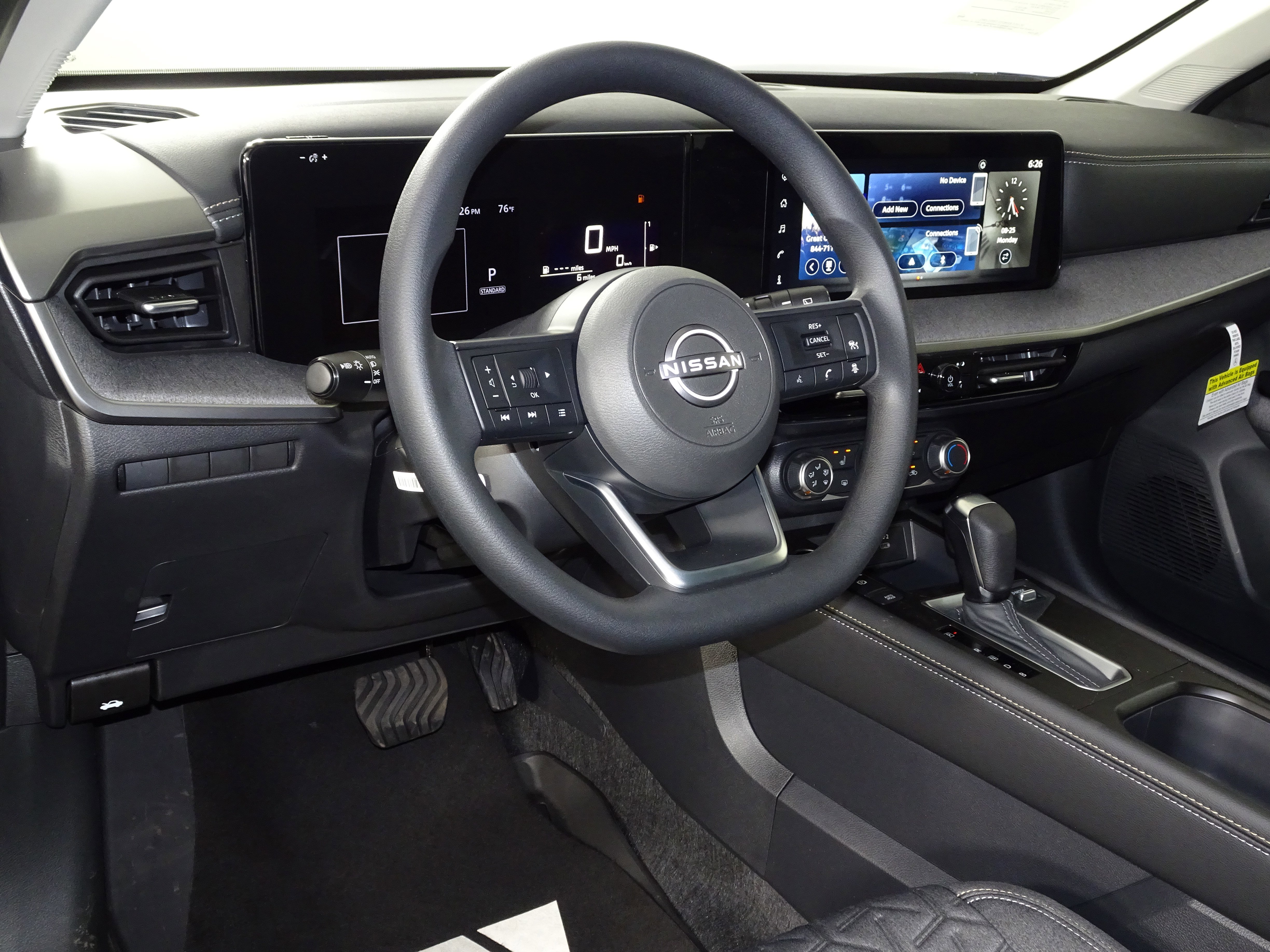 New 2025 Nissan Kicks SV w/ SV Premium Package image 19