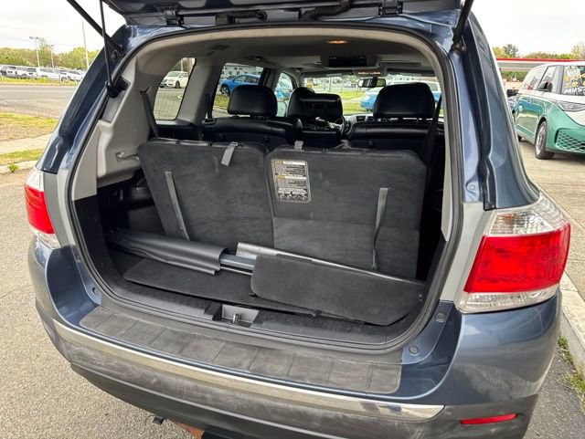 Used 2013 Toyota Highlander Limited AWD/4WD image 23