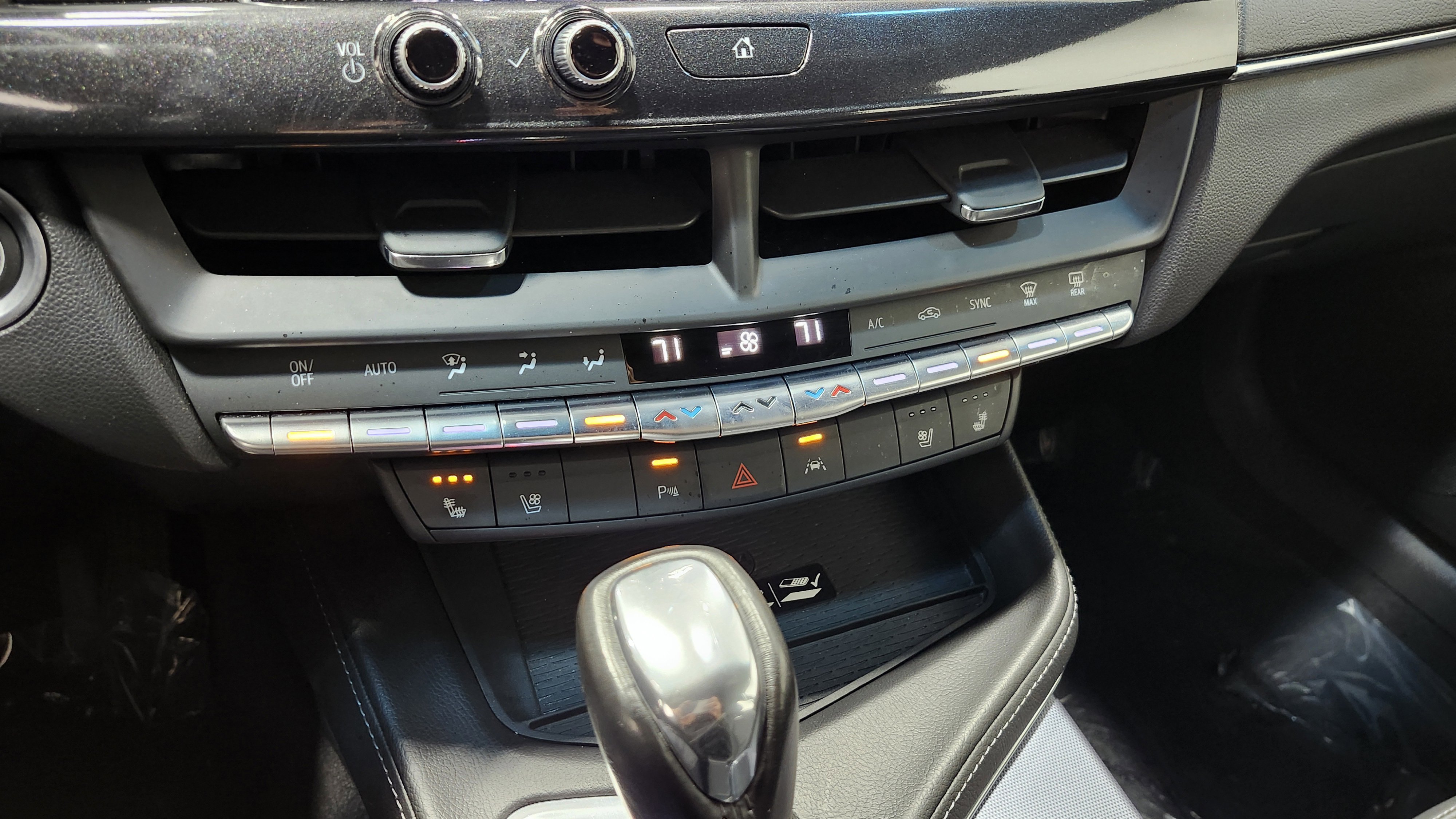 Used 2024 Cadillac CT4 Premium Luxury w/ Climate Package image 32