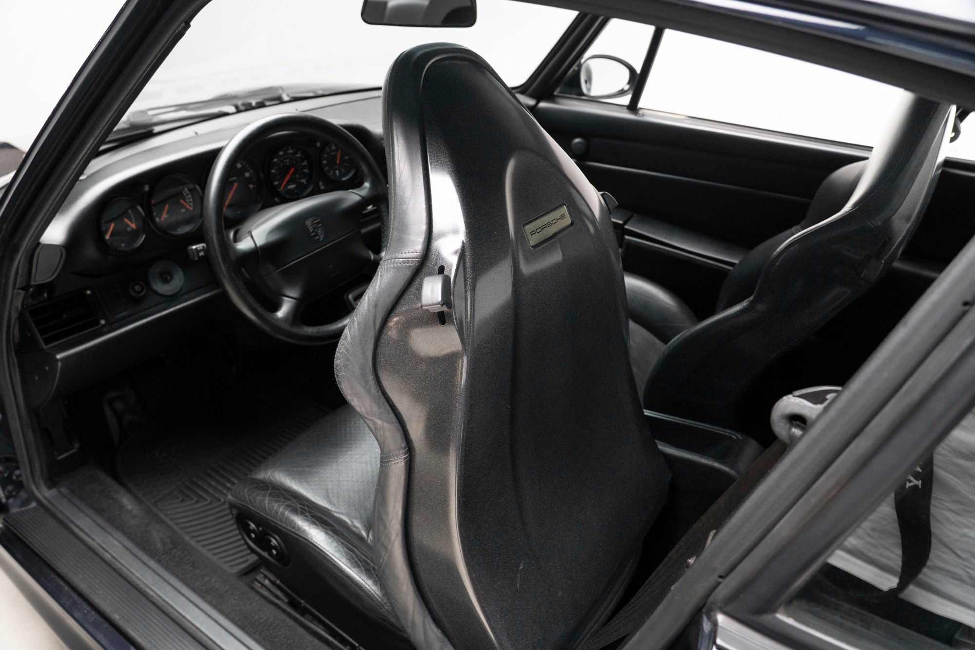Used 1996 Porsche 911 Carrera 4S AWD/4WD image 18