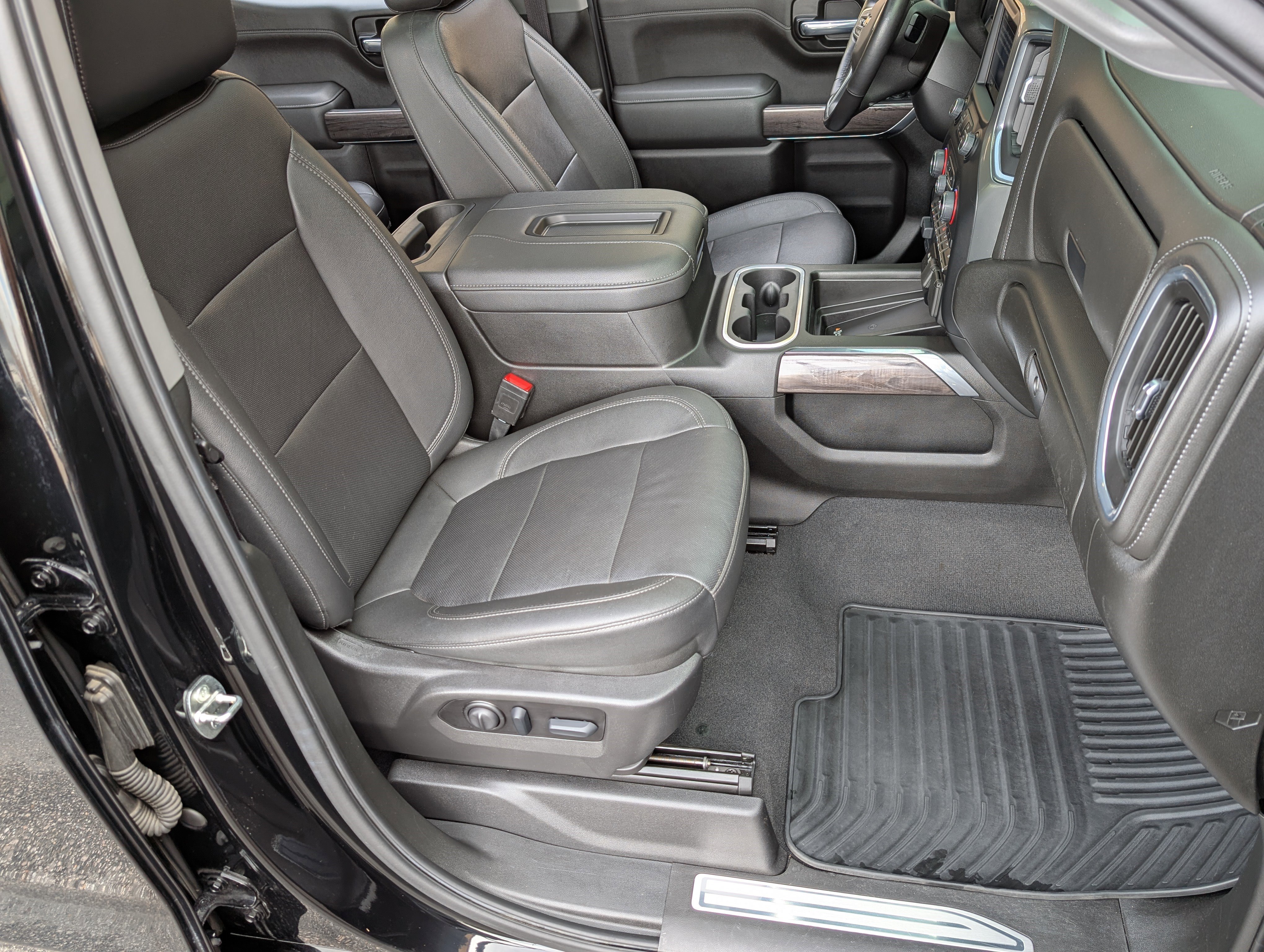 Used 2022 Chevrolet Silverado 1500 LTZ w/ Technology Package image 21