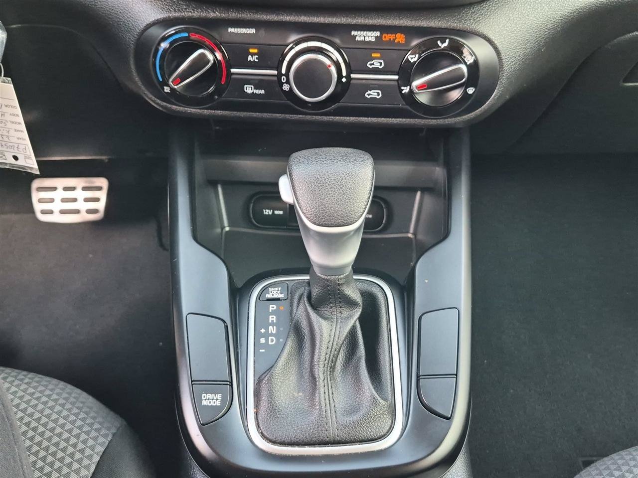 Used 2023 Kia Soul LX w/ LX Technology Package FWD image 25