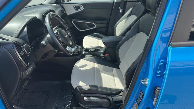 Used 2024 Kia Soul GT-Line FWD image 8