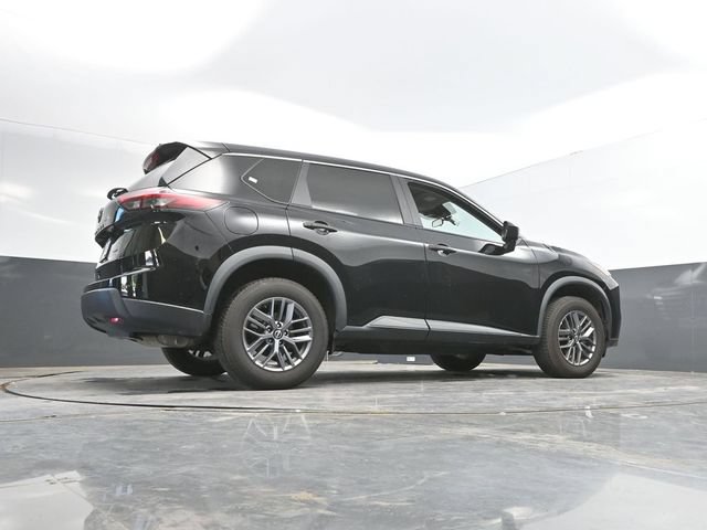 Used 2024 Nissan Rogue S AWD/4WD image 47