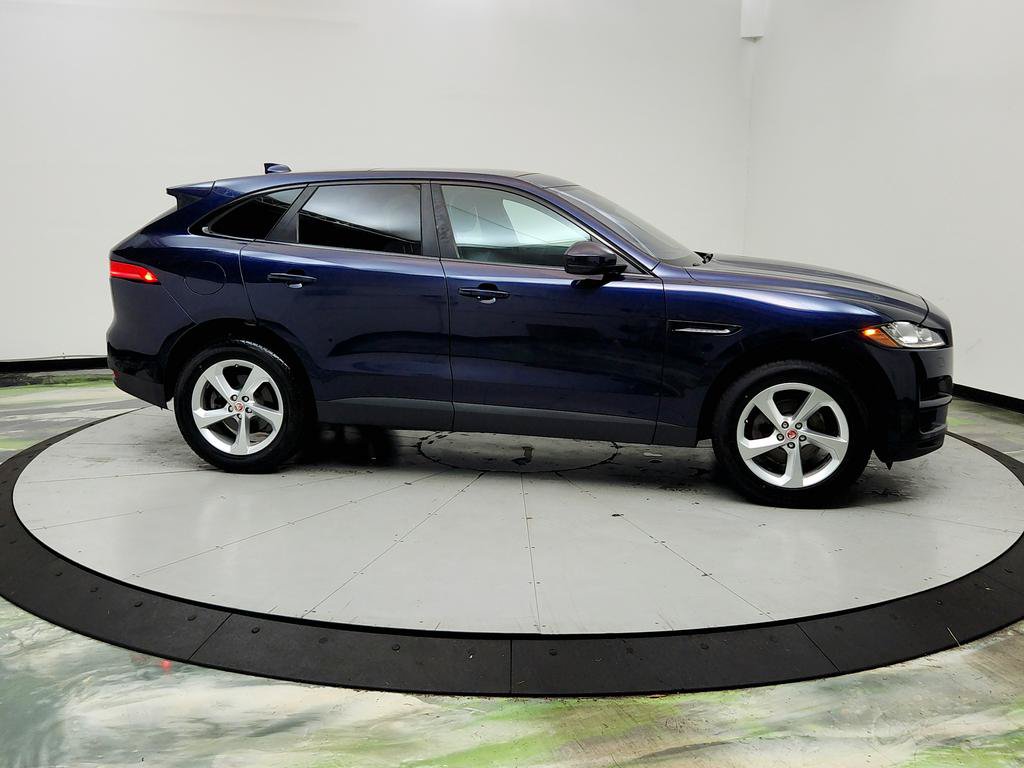 Used 2017 Jaguar F-PACE Premium AWD/4WD image 4
