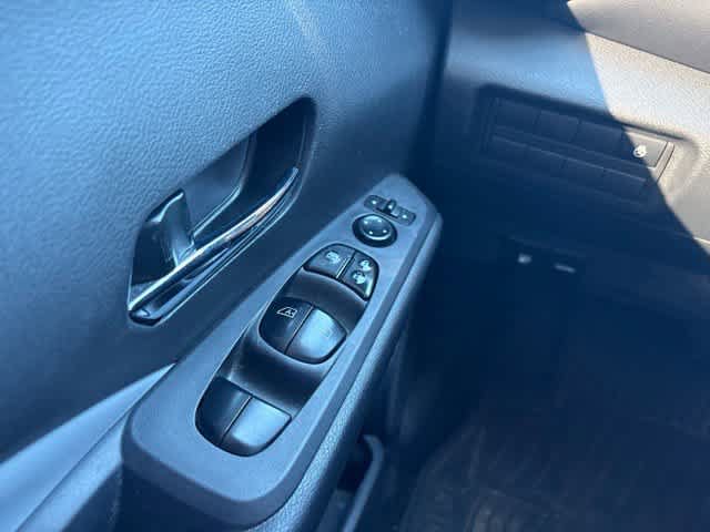 Used 2023 Nissan Kicks SR w/ SR Premium Package FWD image 22