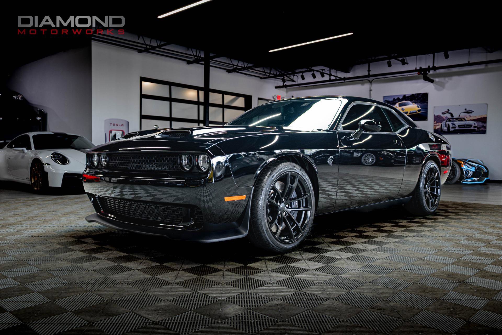Used 2023 Dodge Challenger SRT Hellcat RWD image 9