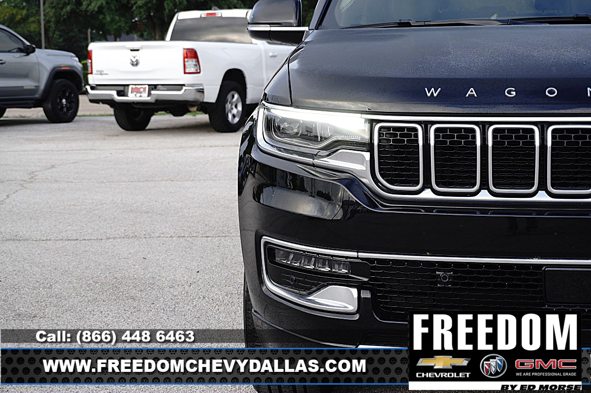 Used 2025 Jeep Wagoneer L Series II AWD/4WD image 41