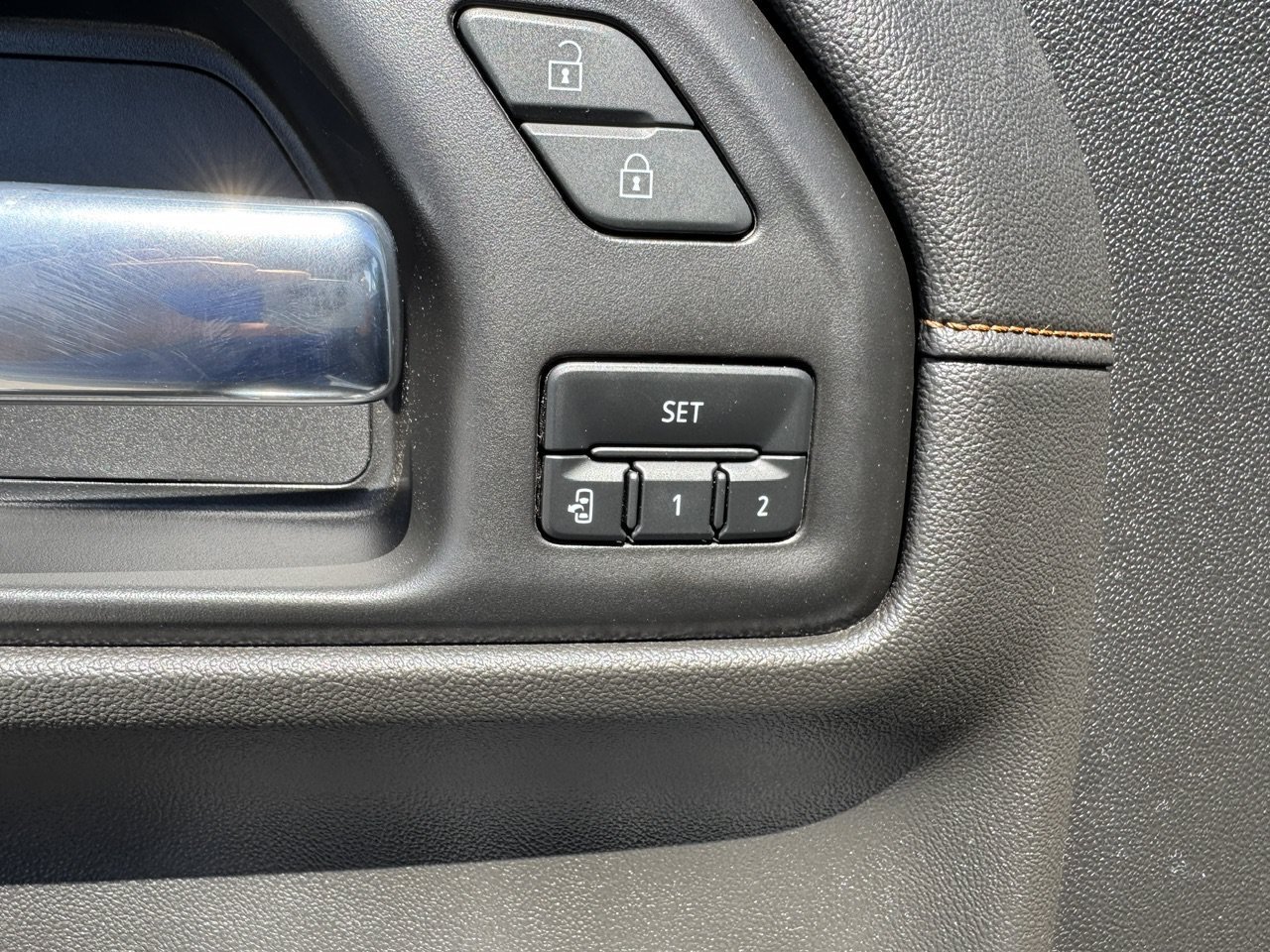 Used 2021 GMC Sierra 1500 AT4 AWD/4WD image 11