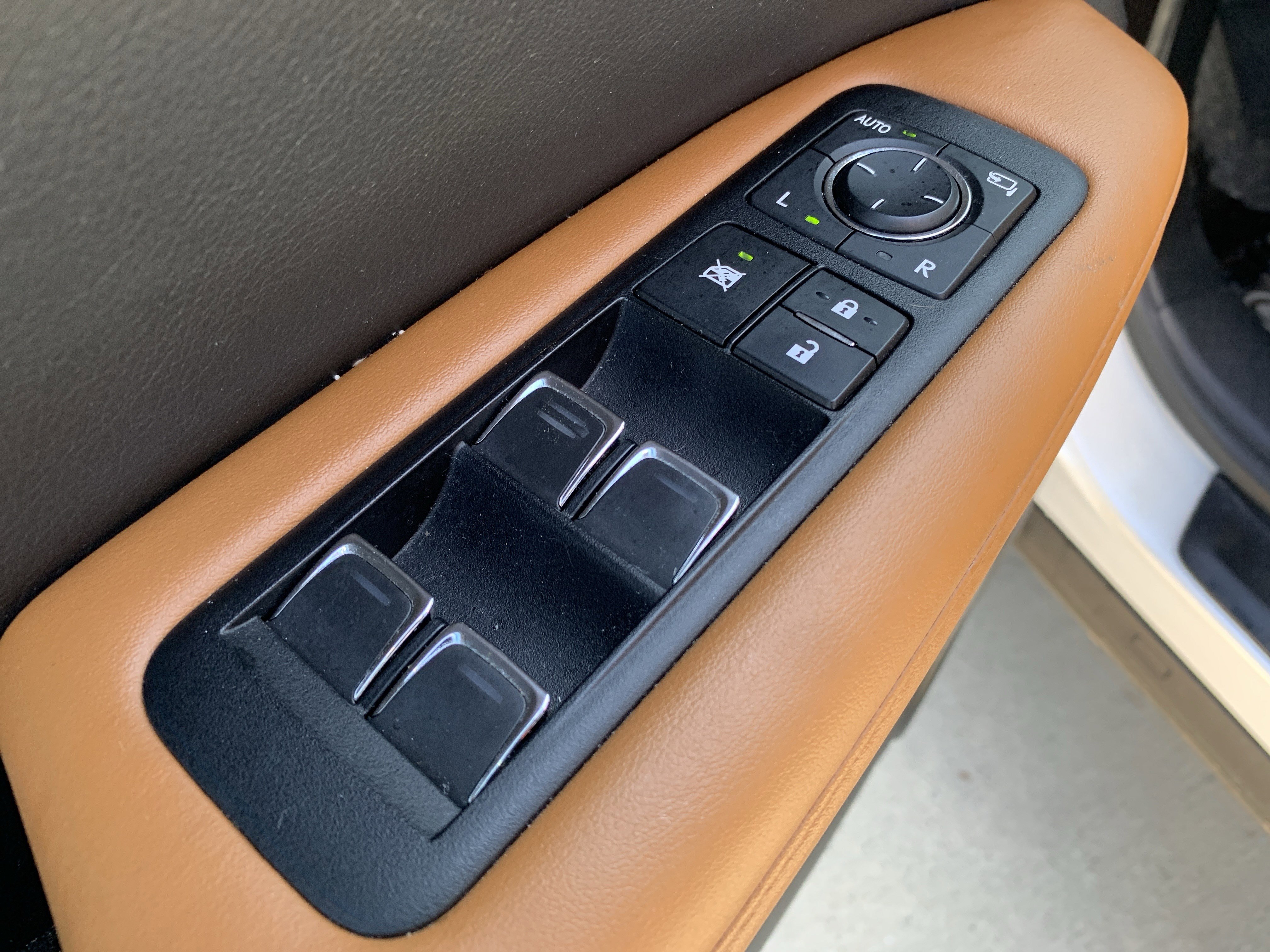 Used 2022 Lexus RX 350 350 w/ Premium Package image 15