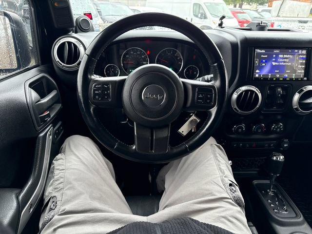 Used 2012 Jeep Wrangler Unlimited Sahara w/ Connectivity Group image 17