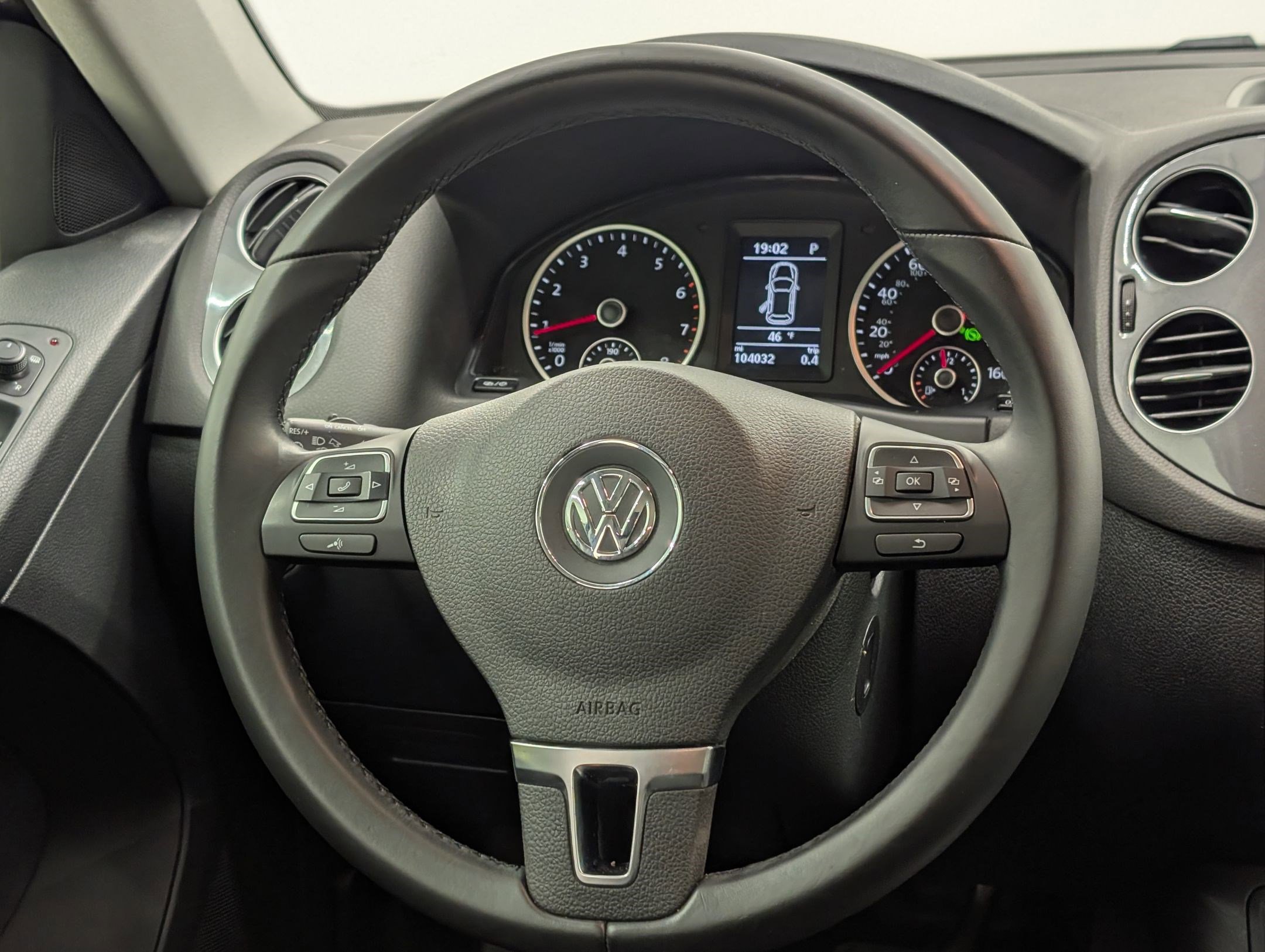 Used 2016 Volkswagen Tiguan S image 15