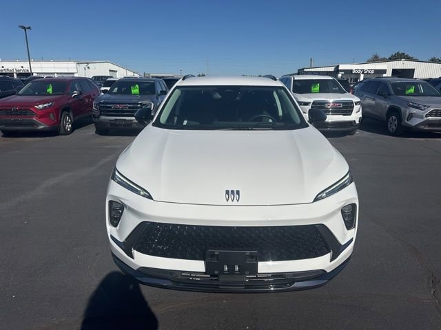 Used 2025 Buick Envision Sport Touring image 9