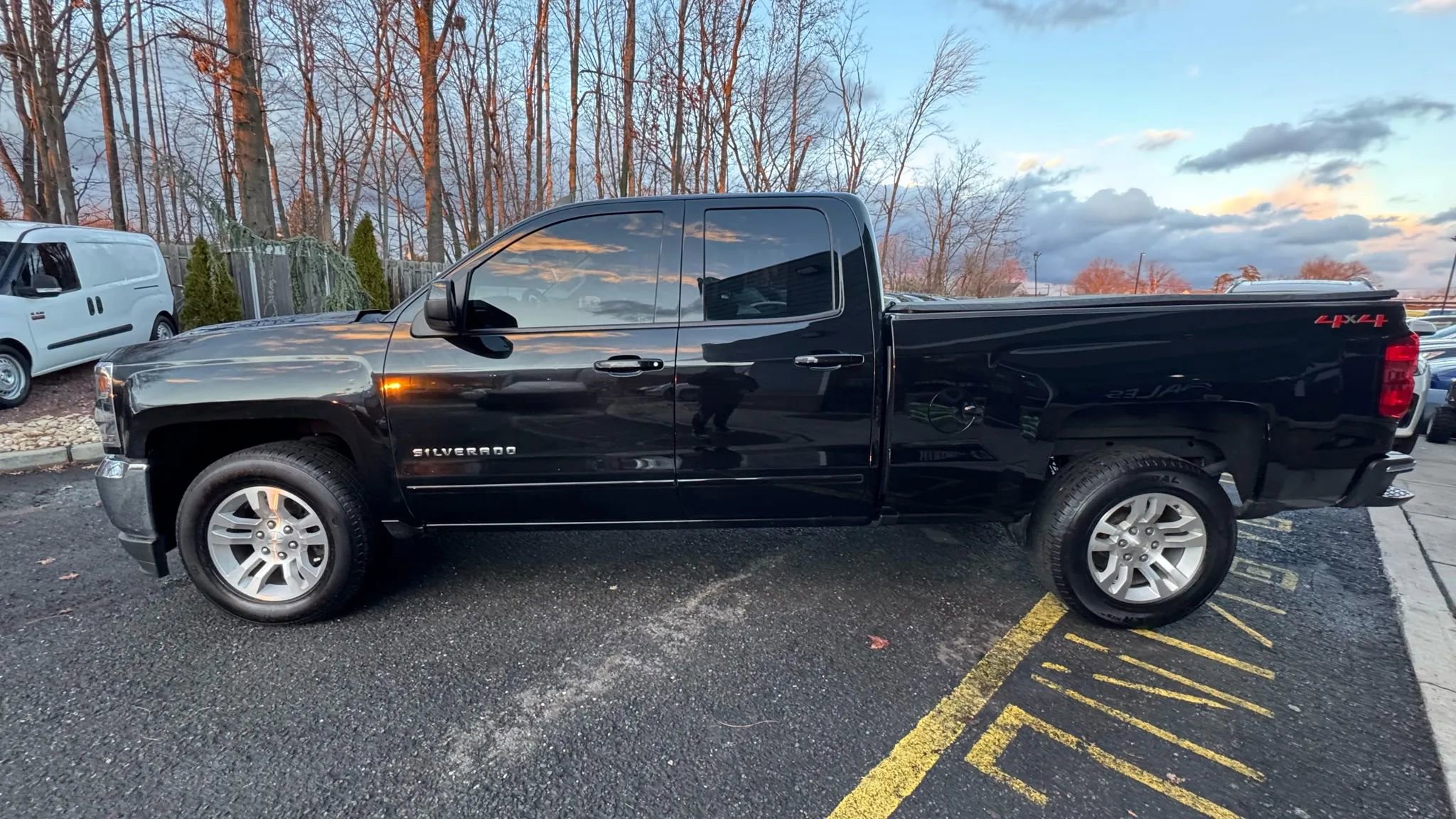 Used 2018 Chevrolet Silverado 1500 LT w/ All Star Edition image 3