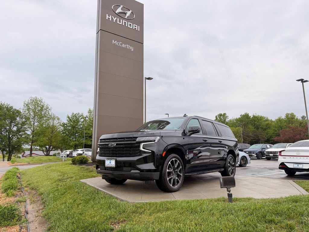 Used 2022 Chevrolet Suburban RST w/ Luxury Package