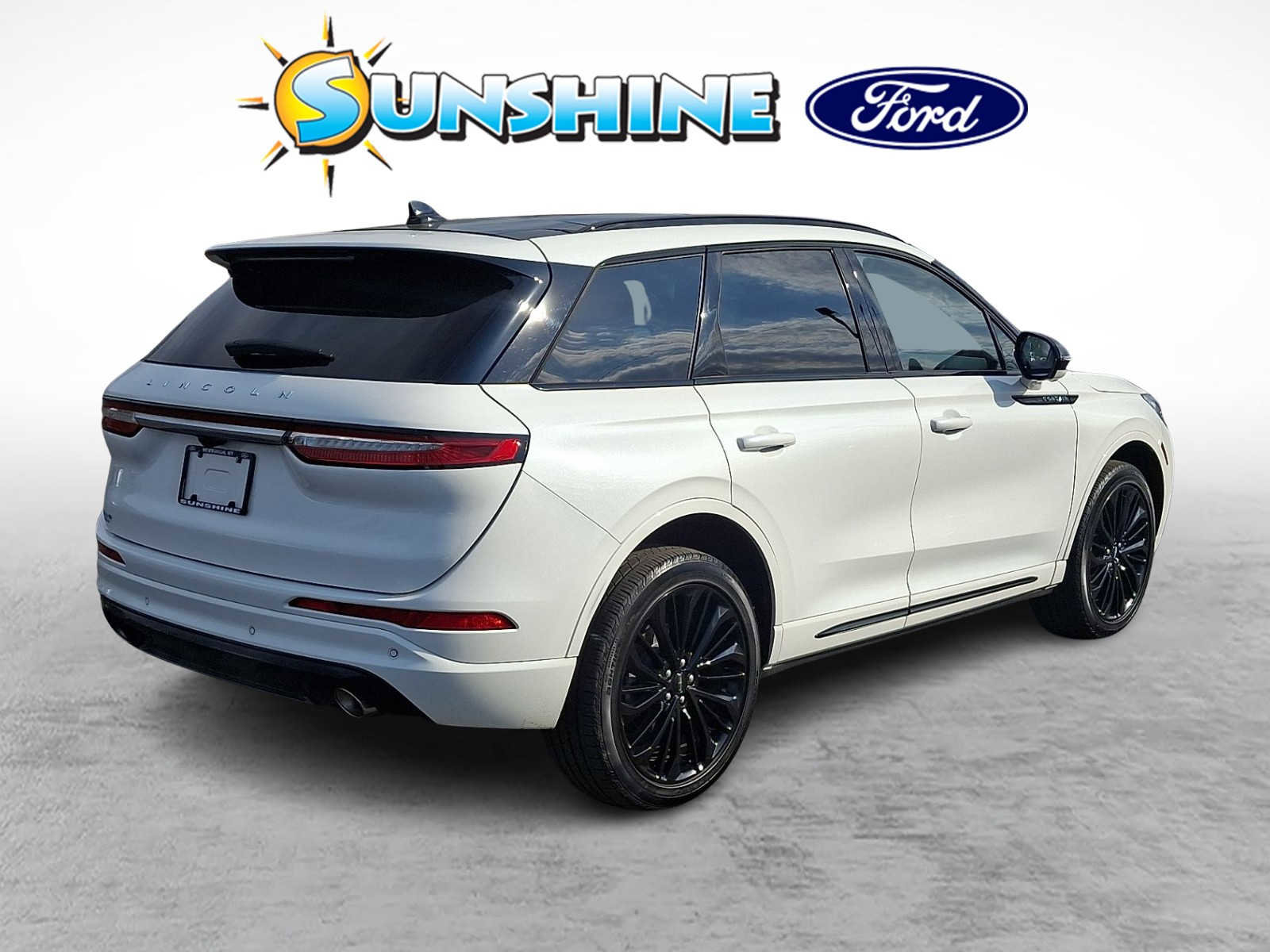 Used 2023 Lincoln Corsair Reserve w/ Equipment Group 201A image 6