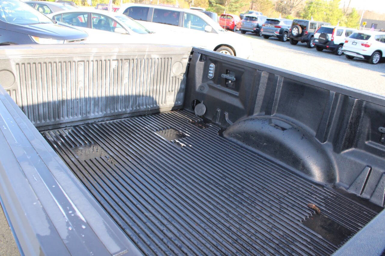 Used 2016 Ford F150 XLT w/ Equipment Group 302A Luxury AWD/4WD image 26