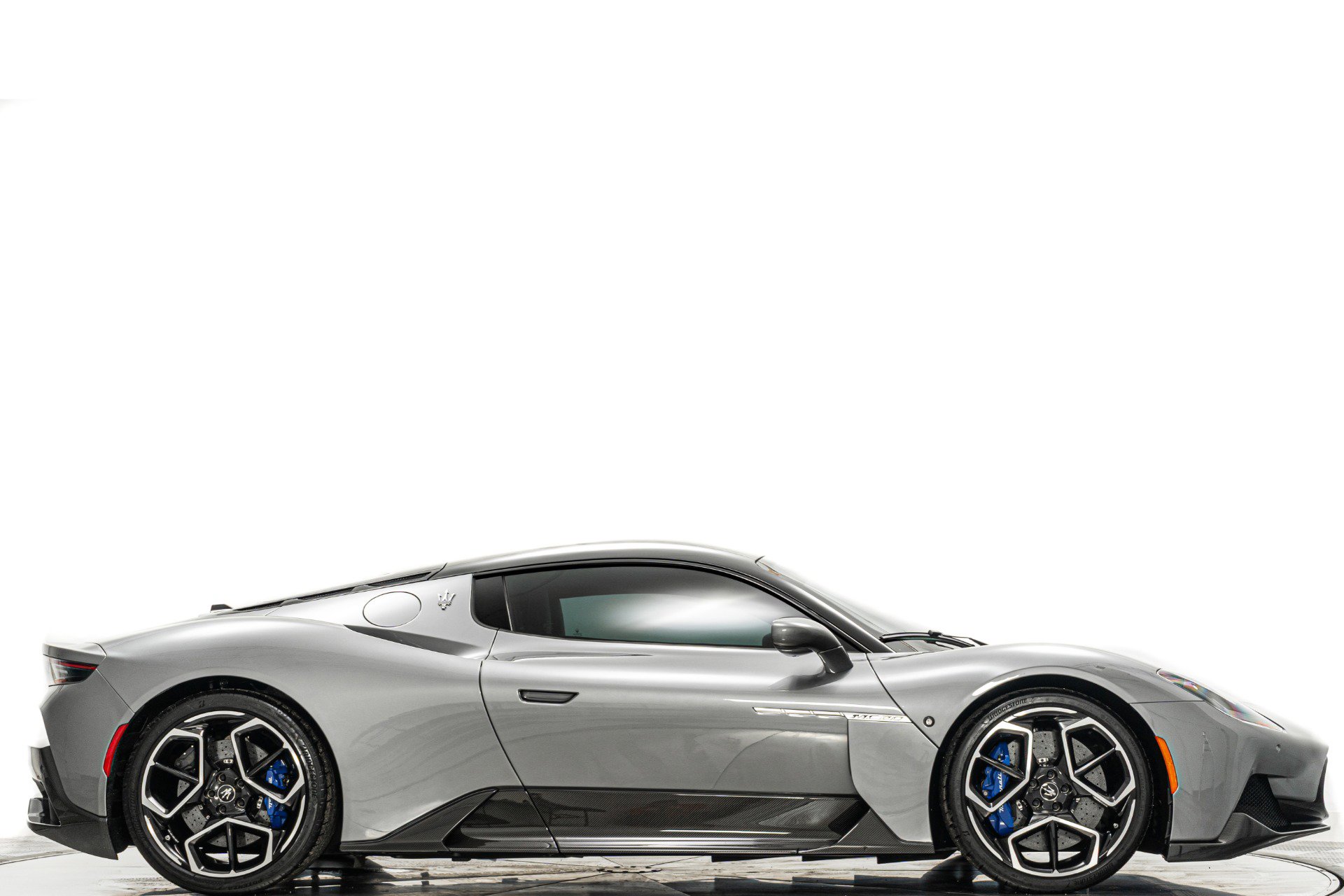 Used 2022 Maserati MC20 Coupe image 2