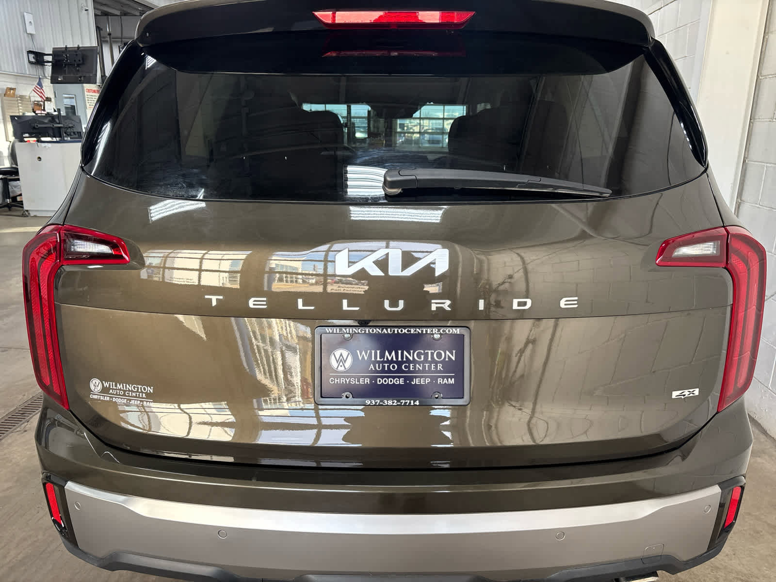 Used 2025 Kia Telluride S image 7