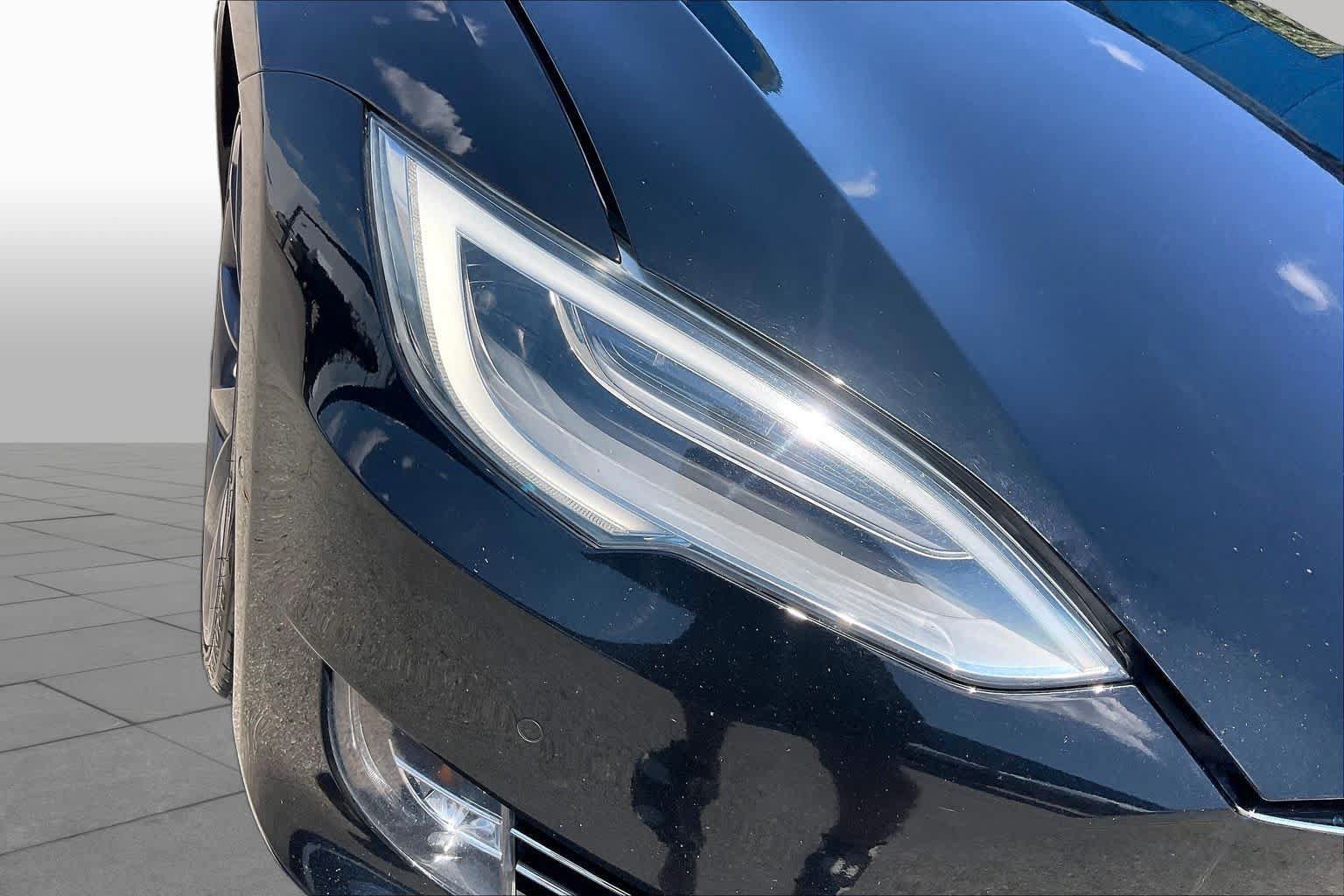 Used 2018 Tesla Model S 100D AWD/4WD image 26