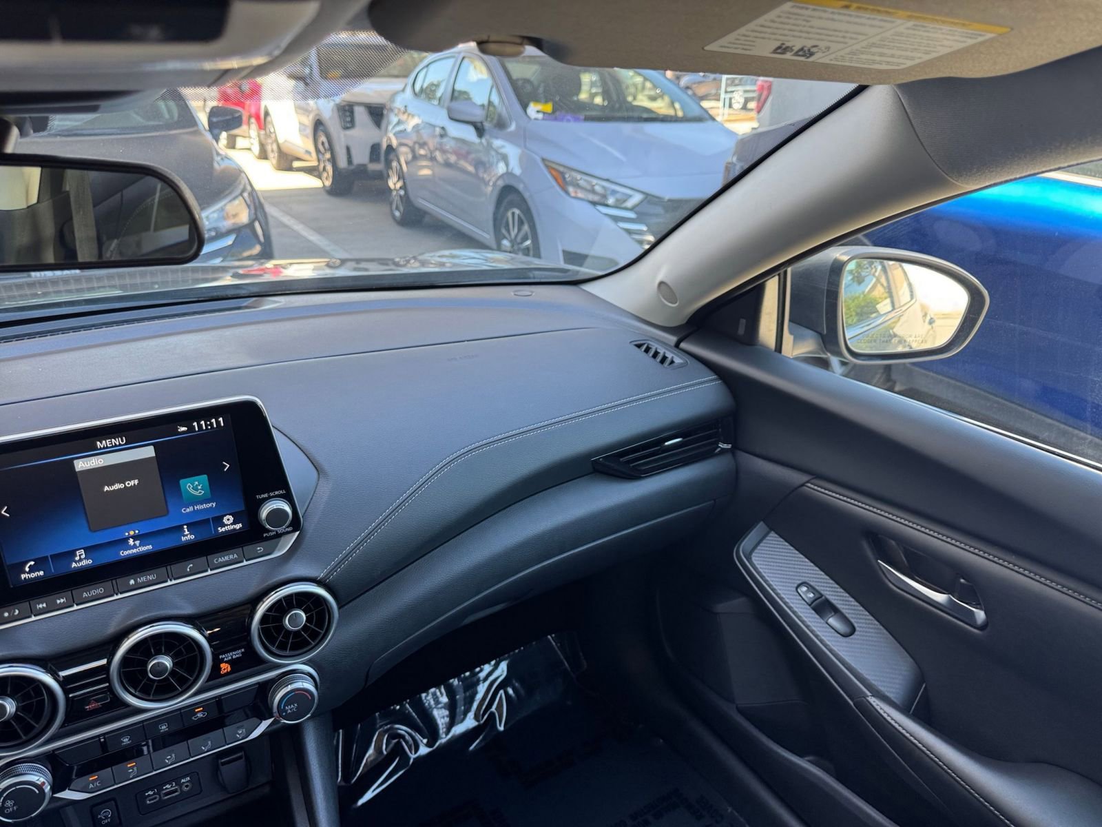 Used 2025 Nissan Sentra SV FWD image 34