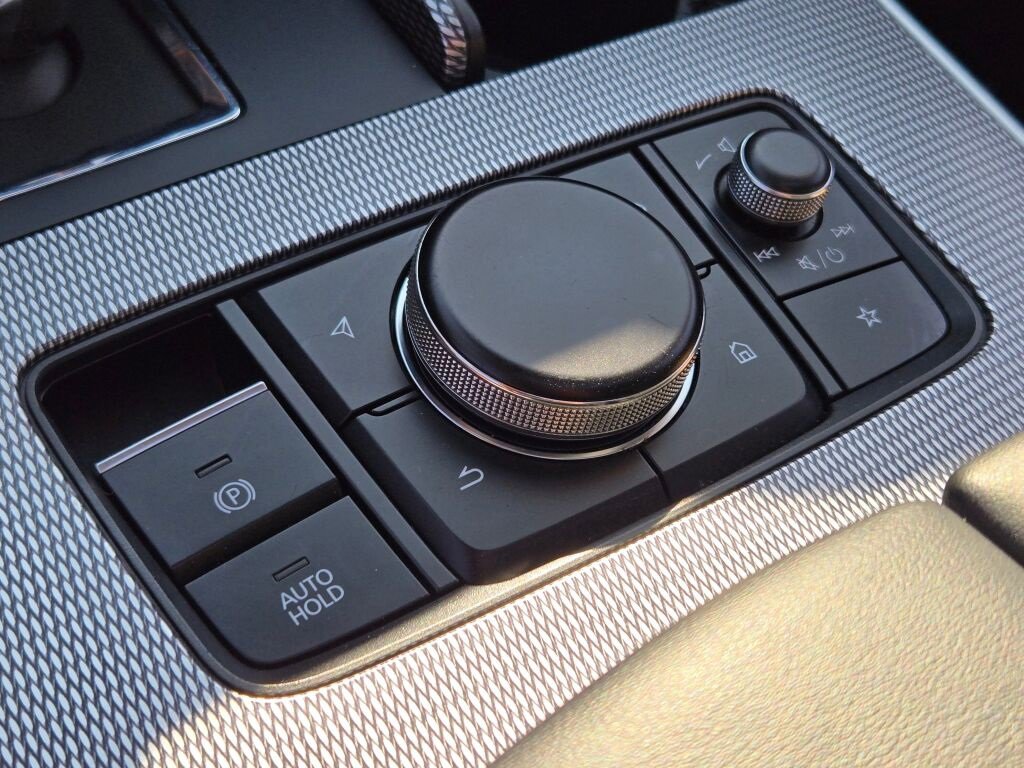 Used 2024 MAZDA CX-90 3.3 Turbo w/ Preferred Plus image 29