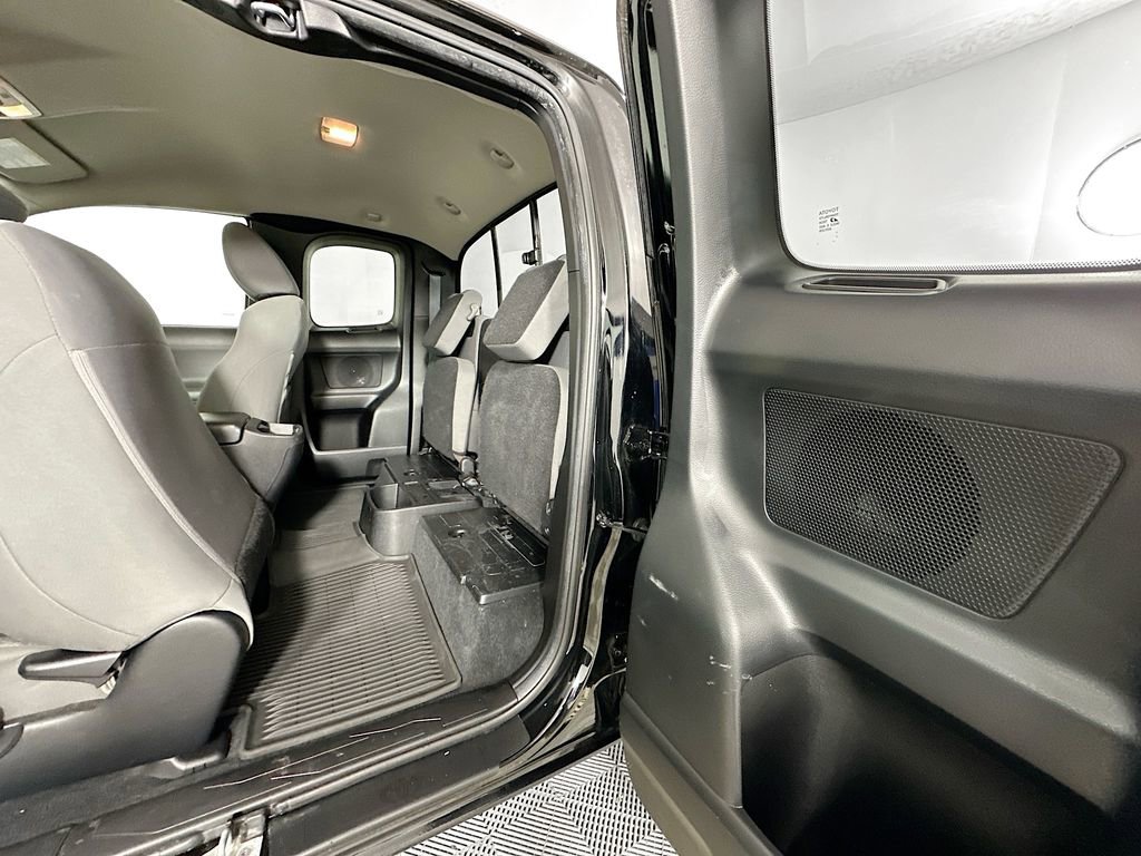 Used 2021 Toyota Tacoma SR w/ SX Package AWD/4WD image 17