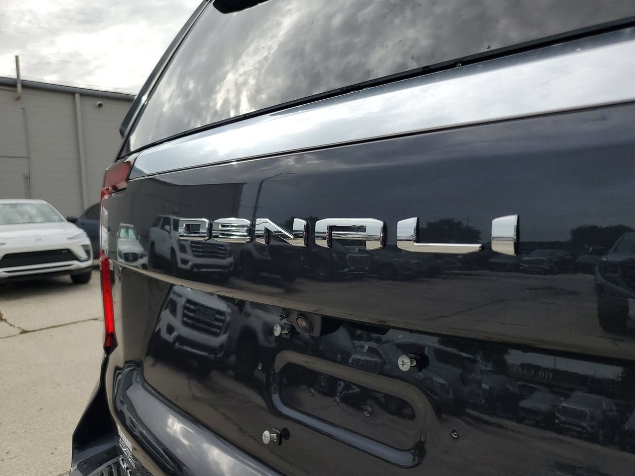 New 2026 GMC Yukon XL Denali RWD image 9