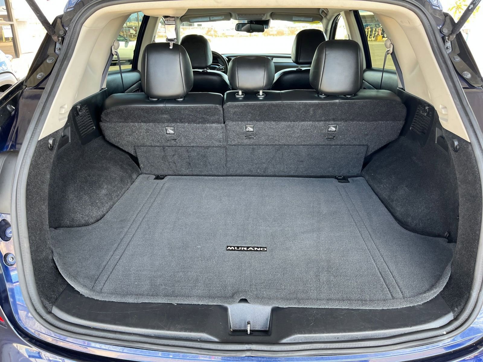 Used 2023 Nissan Murano SV image 31