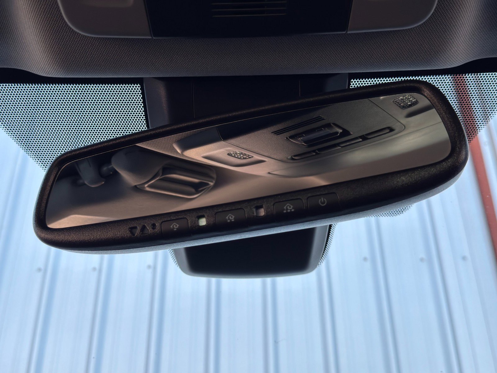 Used 2024 Toyota Camry XSE w/ Navigation Package image 31