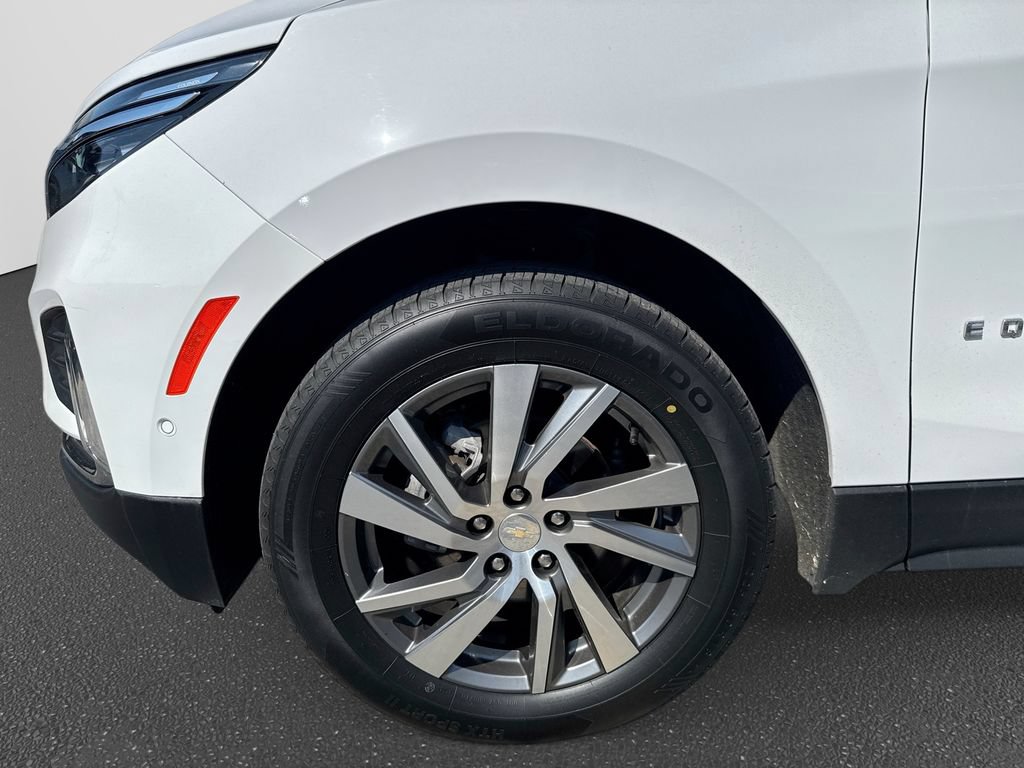 Used 2023 Chevrolet Equinox Premier AWD/4WD image 13