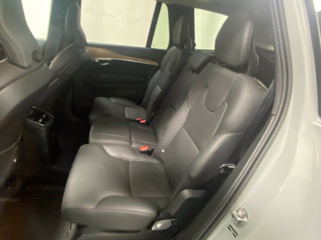 Used 2025 Volvo XC90 T8 Plus w/ Protection Package Premier AWD/4WD image 14