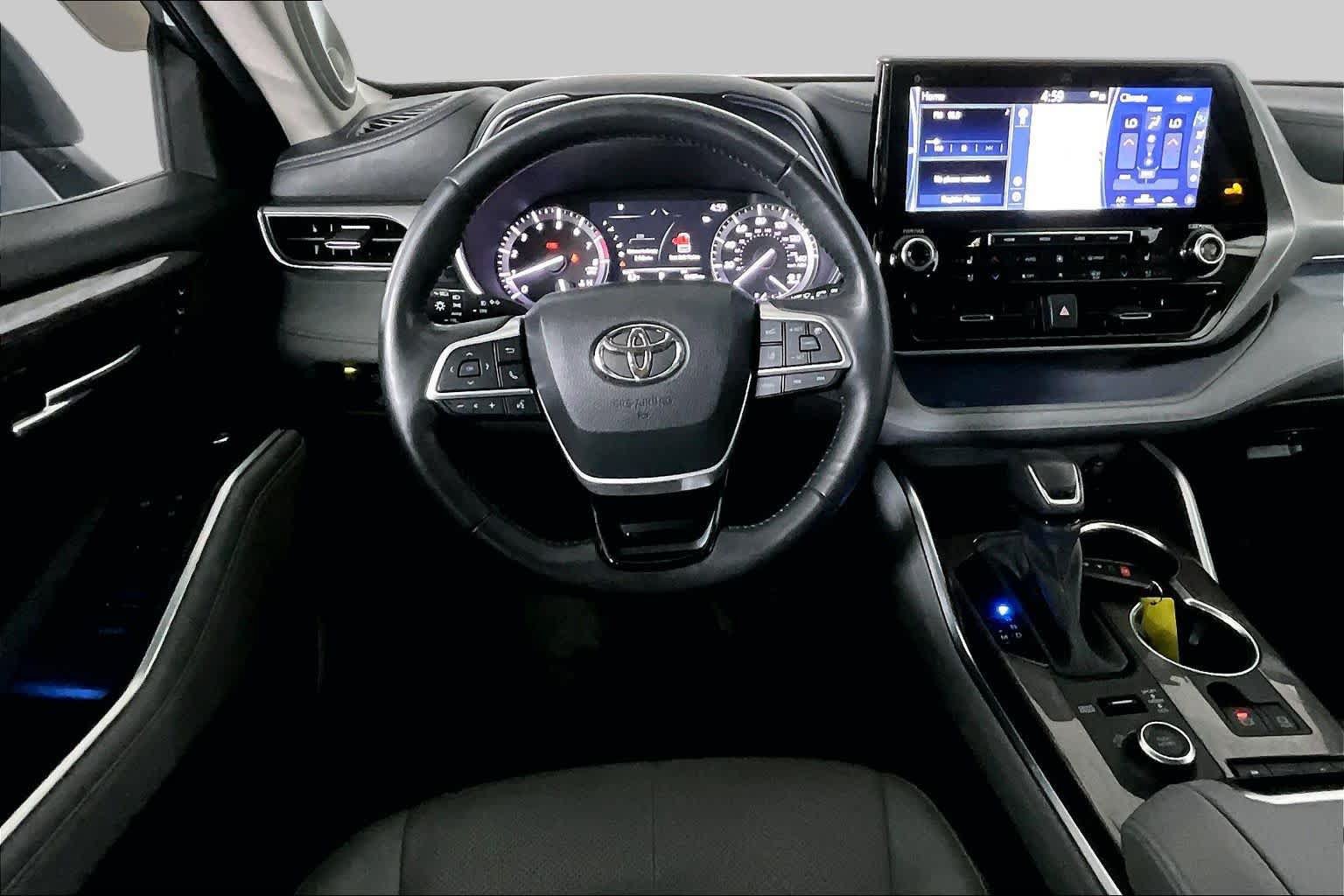 Used 2022 Toyota Highlander Platinum AWD/4WD image 6